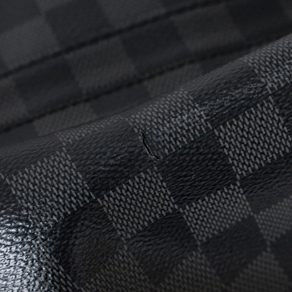 Pre-Loved Louis Vuitton Damier Graphite District PM - Picture 9 of 12